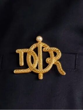 Vintage Christian DI0R Rope Brooch GOLD-Tone